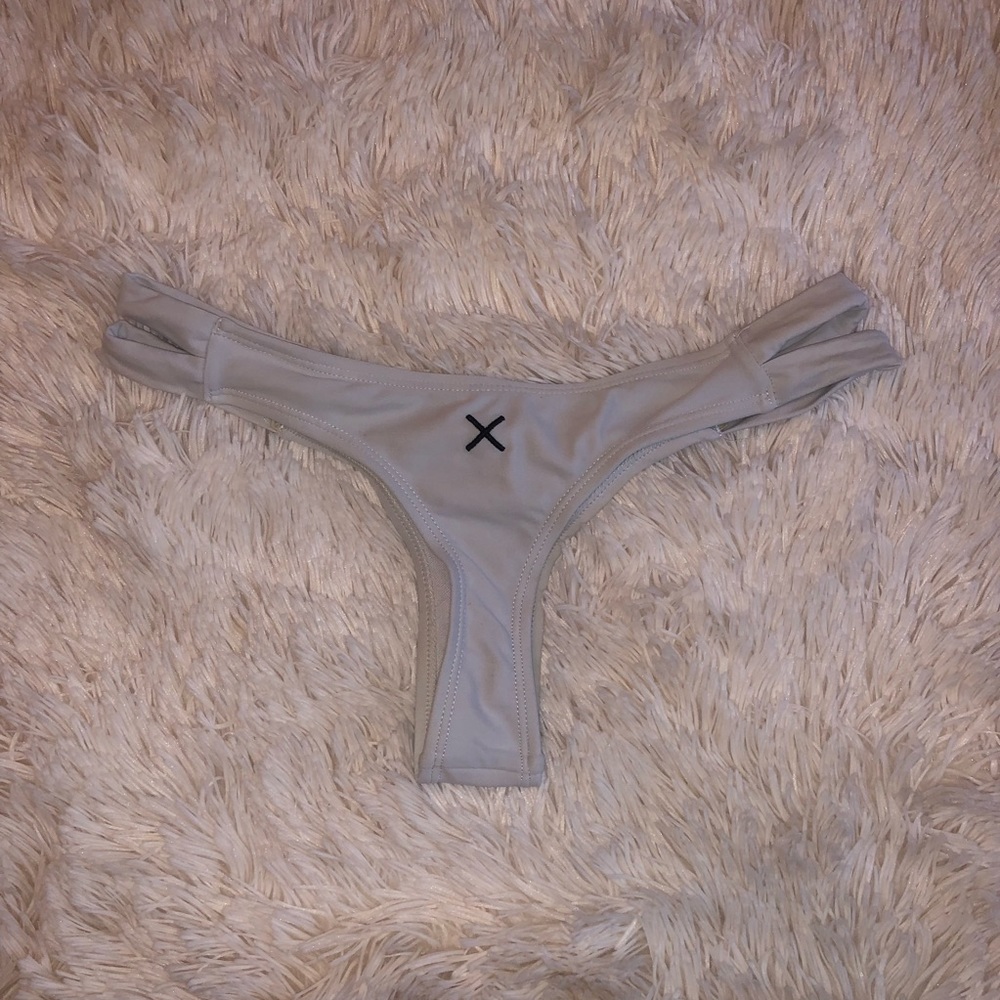 Boutinela dual strap bottoms